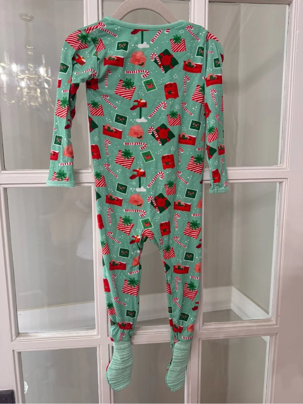 Mint & Red Holiday Print Footed Pajamas for Kids